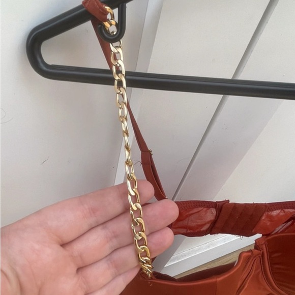 Dress - Picture 3 of 8